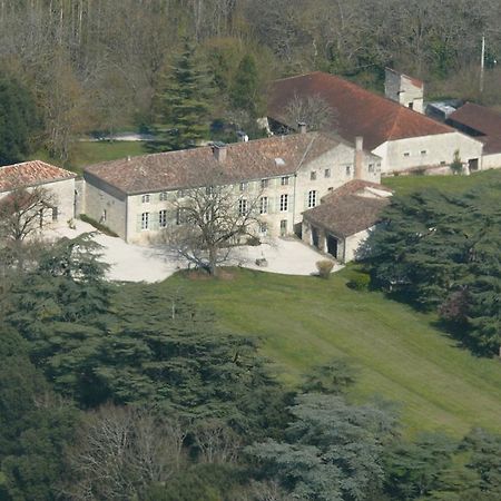 Domaine De Lamassas Bed and Breakfast Hautefage-la-Tour Εξωτερικό φωτογραφία
