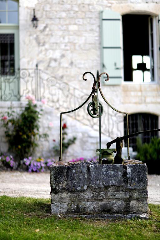 Domaine De Lamassas Bed and Breakfast Hautefage-la-Tour Εξωτερικό φωτογραφία