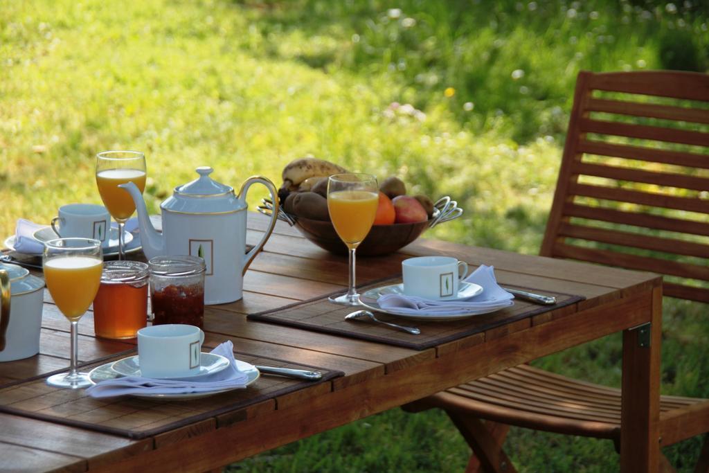 Domaine De Lamassas Bed and Breakfast Hautefage-la-Tour Εξωτερικό φωτογραφία