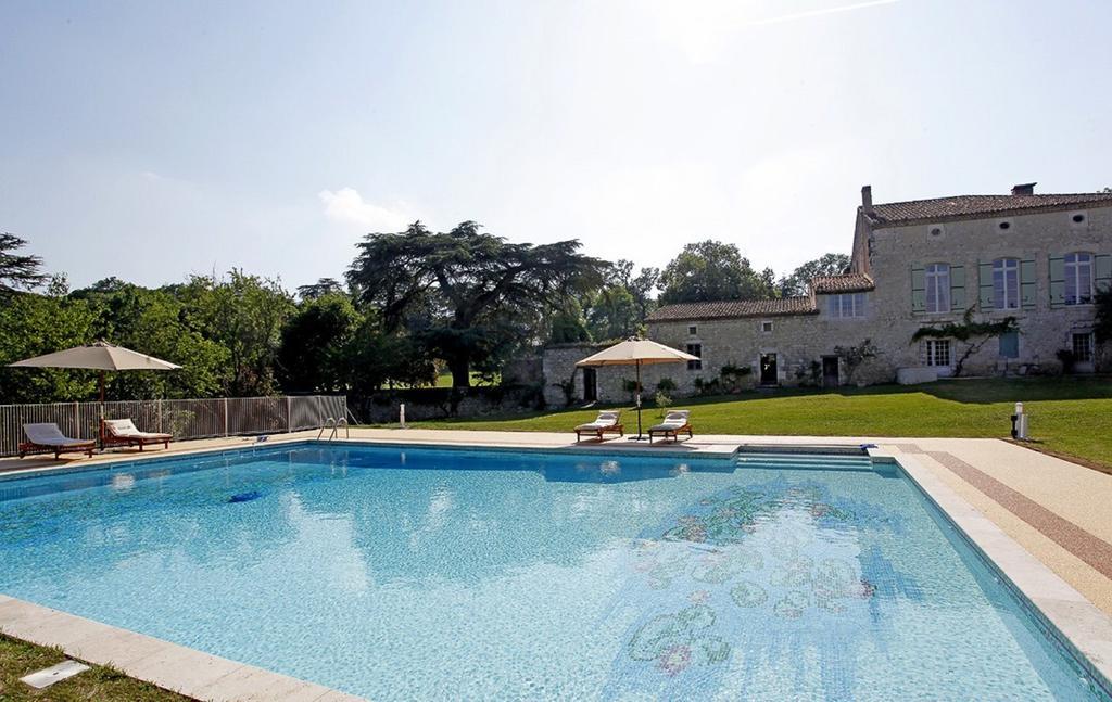 Domaine De Lamassas Bed and Breakfast Hautefage-la-Tour Εξωτερικό φωτογραφία